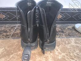 扫楼偷拍少妇靴子（9）1