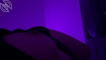 让坦克骚妻自慰给我看结果现在上瘾了，性瘾真大啊！2