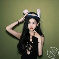 大一新生母狗 巨乳随便揉 小逼在学校被艹烂了等还友来卸欲2