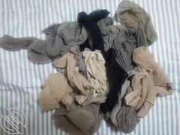 偷拍老师骚妈的丝袜美腿，想把她的腿扛在肩膀上操