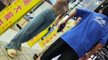 小舅子来了，睡在一起，干她她怎么不叫。