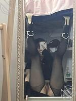 游乐场看露脚骚人妻1