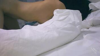 【原创】失恋后假装不小心操了小表妹0