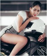 根本姐妹!“火辣女骑士”Daier 小猫“晒母自拍”神基因0