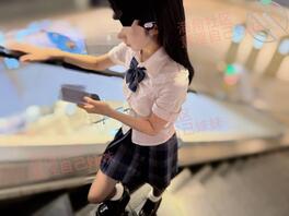 【原创视频55】楼道撕妹妹黑丝,后入口交轮番上阵,强上我内射,衣服都没脱0