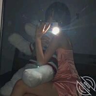 今天去表妹家玩,看到妹妹穿着忍不住就把他给强奸了没想到他还是个处女1