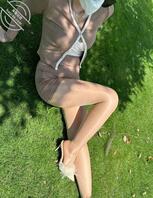 丝袜老师岚岚在野外想被大鸡吧内射，狠狠操死我，射在精盆里2