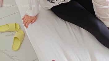 （调教嫂子130）风韵犹存的嫂子穿上情趣内衣，被小叔子大鸡巴爆肏灌满骚逼