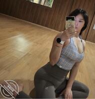 第一次肏大学老师2