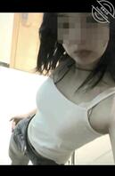 原创 叛逆的妹妹2 脑子里遐想着妹妹没发育完全的胸部和稀稀拉拉的毛草丛0