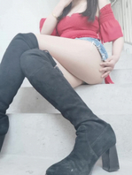 忍不住在楼道自慰