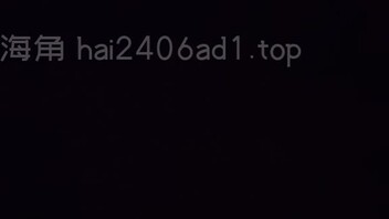 原创喝的不省人事的老妈，被我偷摸上床玩弄骚穴和奶子。第一视角近距离好刺激