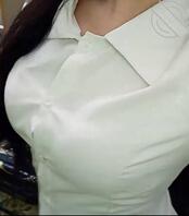 青春期发育好快，衣服都穿不下了0
