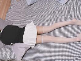 11 妹妹越来越乖巧听话了,晚上教妹妹新知识!白丝足交就说你爱不爱!0