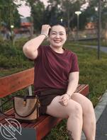 反差妈妈的肥臀2