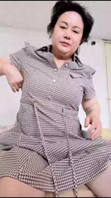 老骚肥熟自慰自拍