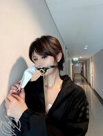 阿朱连体白丝户外球乳夹露出10