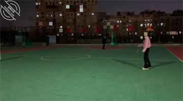 3（原创）有进展！！陪美女邻居一起去接孩子，还相约晚上打球!莫非看上我了2