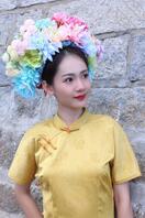 偷偷拿二姐的内裤打胶被二姐发现了,在二姐面前射了出来1