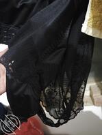 骚逼晾在楼道里的情趣内衣