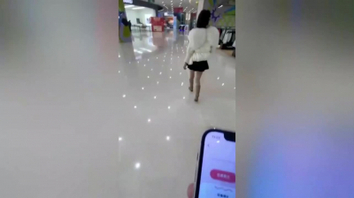 约人妻逛商场玩点刺激塞跳蛋购物哈哈哈