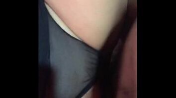 干妈被操的死去活来