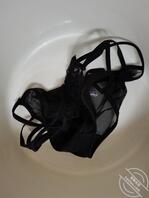 大表姐原创13,表姐这么骚的内裤为毛会这么香呢,怎么都闻不够0