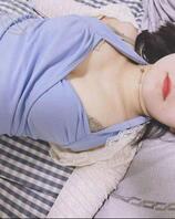 猥亵侄女,给侄女打胶。1