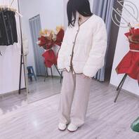 21 天气冷了,今天陪着妹妹逛街买衣服做睫毛!我的妹妹我来宠!0