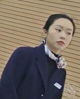 厕拍年轻谨慎的漂亮小逼，给大家分享观摩