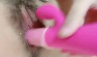 【真实原创】127、同学马子的骚逼好嫩，好多水，叫的好骚，想念婶的老骚逼