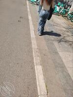 路遇穿白色薄纱内裤的小骚货2