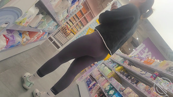 真实偷拍紧身瑜伽裤1.11