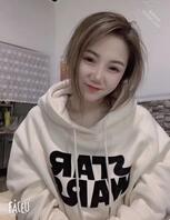 海角常驻人妻少妇任晓琴，求辱骂评论，奶子漏出给你们看2