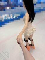 〖真实原创27〗周末带妹妹滑冰,越来越粘人了,离不开了咋搞1