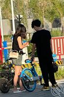 只要愿意去拍，生活中处处都是风景
（循序渐进，尝试不经意的偷拍）1