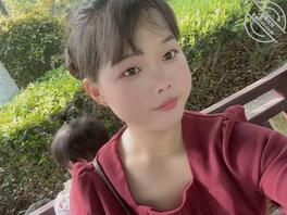 母狗女友曾宏珍露脸自拍