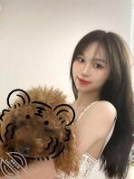 特别喜欢小宠物的妹妹,喜欢吃哥哥的大鸡巴~0