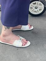 过马路偶遇美足少妇1