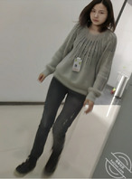 厕拍外表清纯女同事0