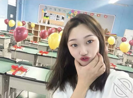 极品身材女老师洗澡2