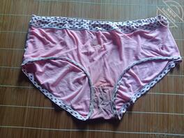 大腚唇子巨乳妈妈2