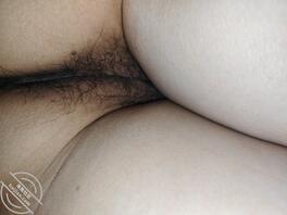 骚比的奶子，还不让拍，趁不注意拍一张1