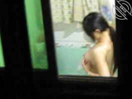 【原创】偷拍粉嫩大奶小姨子洗澡（二）2