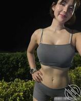 穿上这套夜跑装备，轻松成为街头焦点！