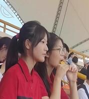 痴汉视角偷拍超嫩高中生（已经成年）1