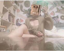 4.偷拍长腿表妹裙底,差点儿被发现,心慌慌破财消灾。1