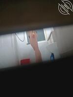 偷拍一个妹子洗澡，身材特好2