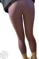 姐姐穿个打底裤看电视，偷拍她的骚臀，阴部看起来好饱满0