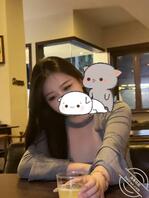 ［真实原创］一镜到底拍摄狂舔骚妻的嫩穴，粉嫩柔软的骚穴1